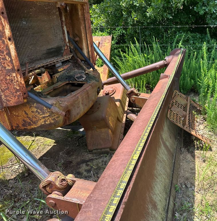 image for item OC9045 Allis-Chalmers HD16  dozer