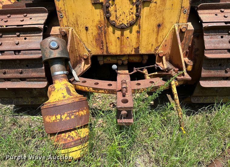 image for item OC9045 Allis-Chalmers HD16  dozer