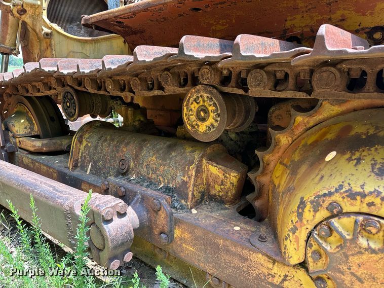image for item OC9045 Allis-Chalmers HD16  dozer