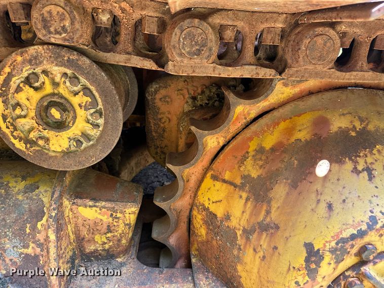 image for item OC9045 Allis-Chalmers HD16  dozer