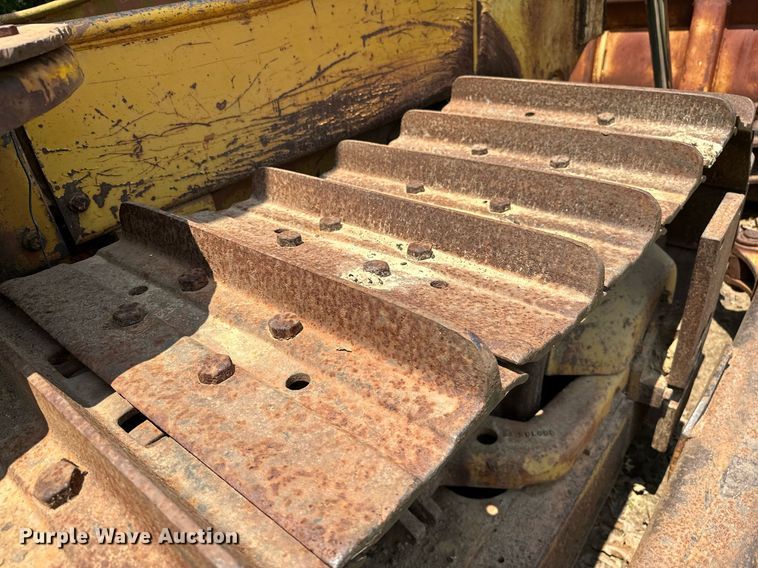 image for item OC9045 Allis-Chalmers HD16  dozer