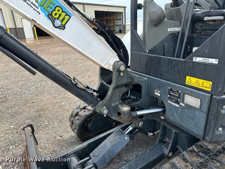 image for item OC9048 2021 Bobcat E32I  mini excavator