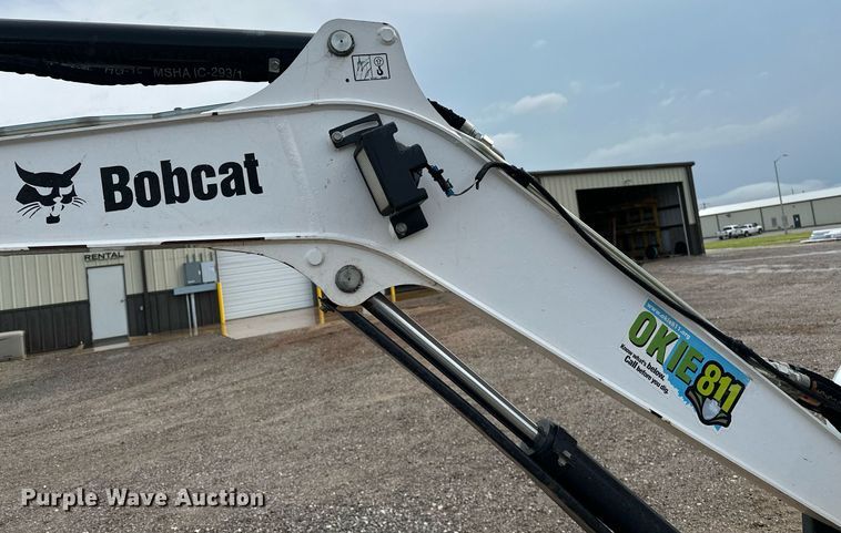 image for item OC9048 2021 Bobcat E32I  mini excavator