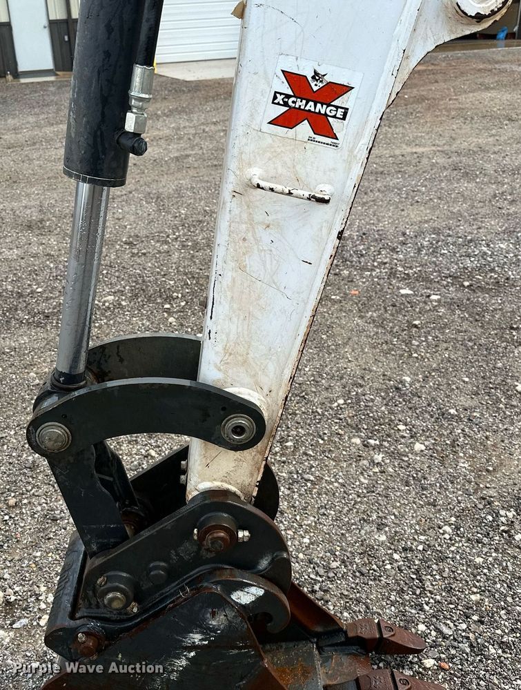 image for item OC9048 2021 Bobcat E32I  mini excavator
