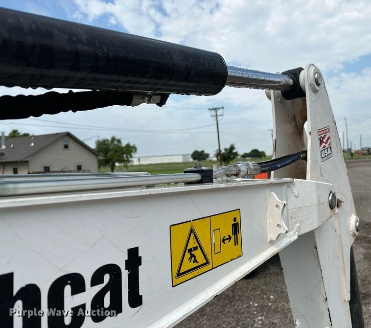 image for item OC9048 2021 Bobcat E32I  mini excavator