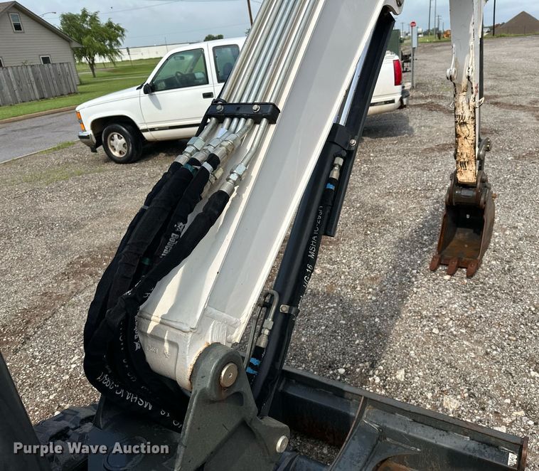 image for item OC9048 2021 Bobcat E32I  mini excavator