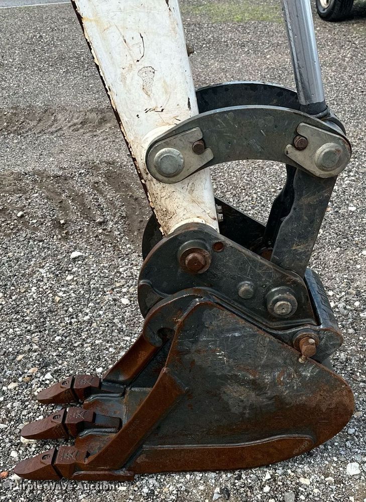 image for item OC9048 2021 Bobcat E32I  mini excavator