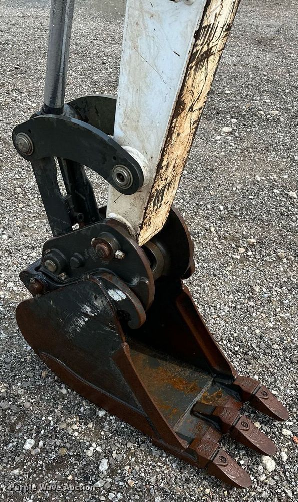 image for item OC9048 2021 Bobcat E32I  mini excavator