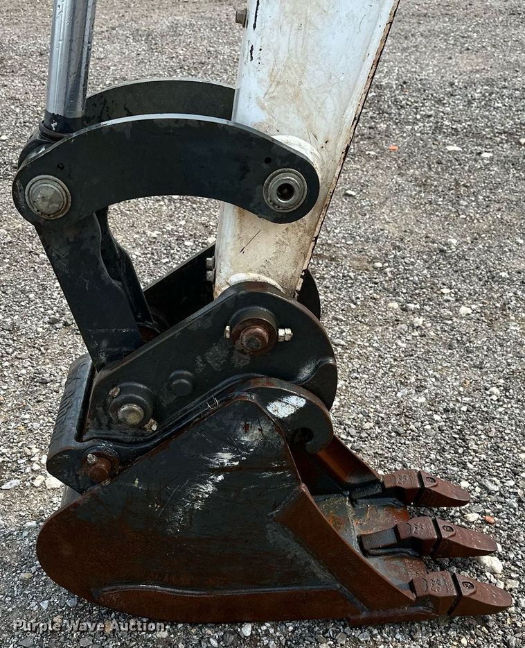 image for item OC9048 2021 Bobcat E32I  mini excavator