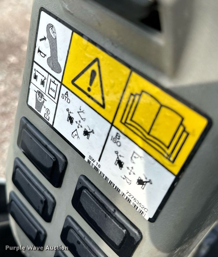 image for item OC9048 2021 Bobcat E32I  mini excavator