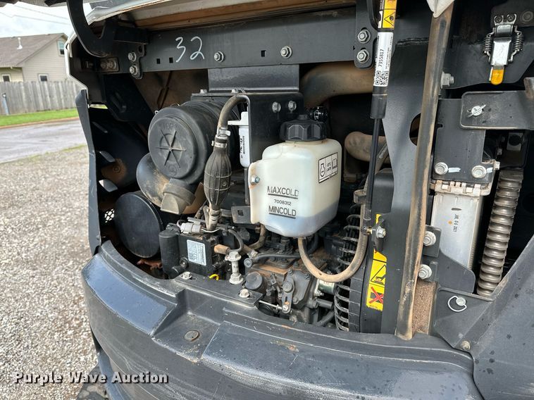 image for item OC9048 2021 Bobcat E32I  mini excavator