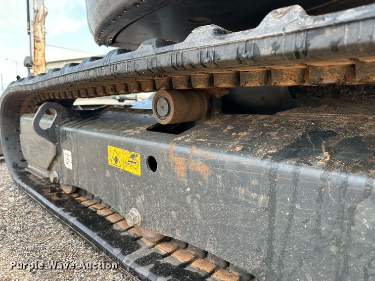 image for item OC9048 2021 Bobcat E32I  mini excavator