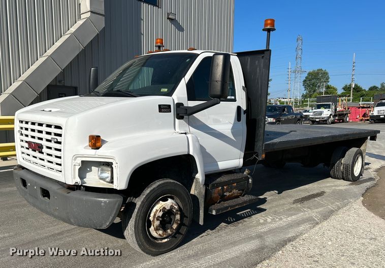 image for item OK9608 2007 GMC C6500  flatbed truck