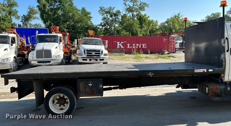 image for item OK9608 2007 GMC C6500  flatbed truck