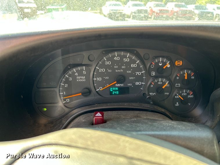 image for item OK9608 2007 GMC C6500  flatbed truck