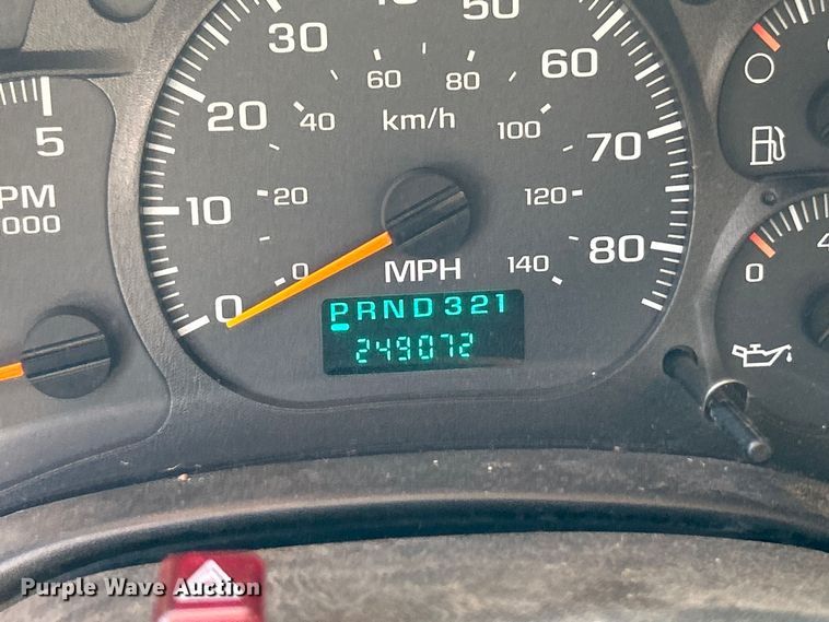 image for item OK9608 2007 GMC C6500  flatbed truck