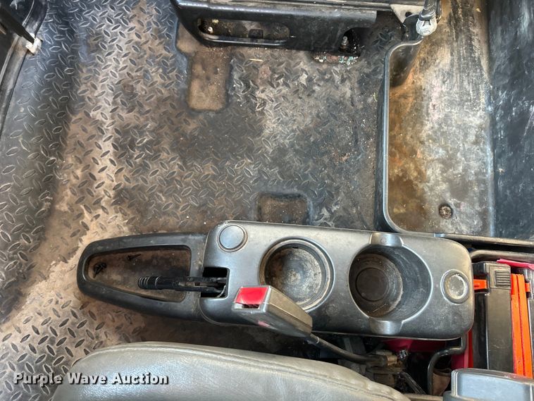 image for item OK9608 2007 GMC C6500  flatbed truck