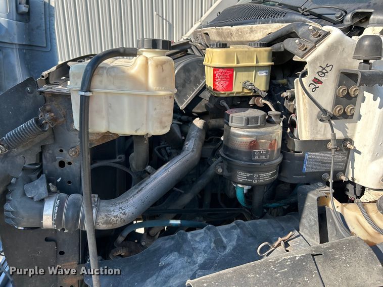 image for item OK9608 2007 GMC C6500  flatbed truck