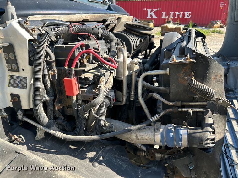 image for item OK9608 2007 GMC C6500  flatbed truck