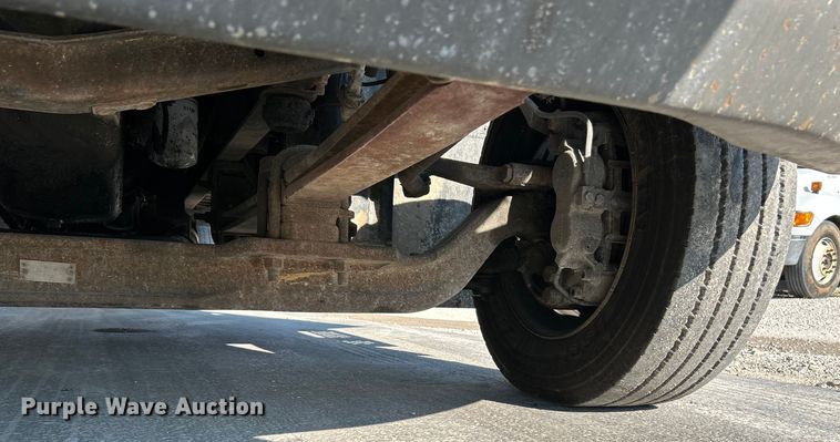 image for item OK9608 2007 GMC C6500  flatbed truck