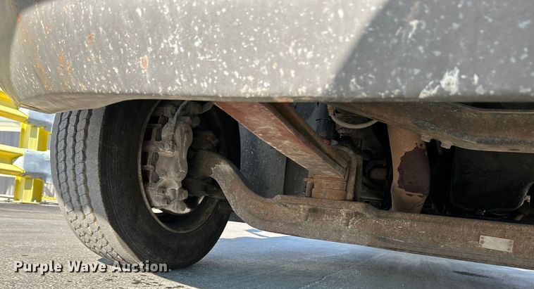 image for item OK9608 2007 GMC C6500  flatbed truck