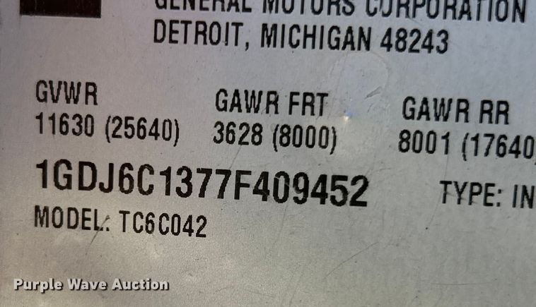 image for item OK9608 2007 GMC C6500  flatbed truck