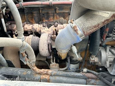 image for item OK9614 2002 Freightliner FL70  utility / service truck