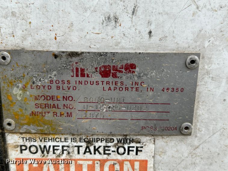 image for item OK9614 2002 Freightliner FL70  utility / service truck