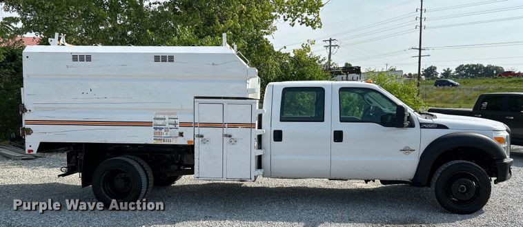 image for item OK9634 2015 Ford F550 Super Duty XL crew cab chipper truck