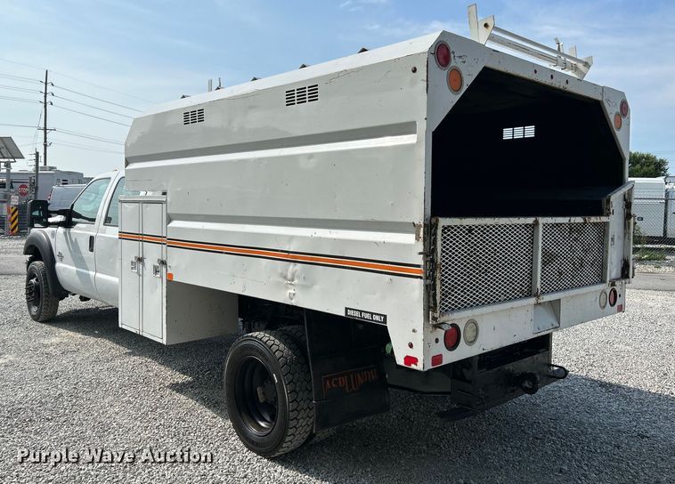 image for item OK9634 2015 Ford F550 Super Duty XL crew cab chipper truck