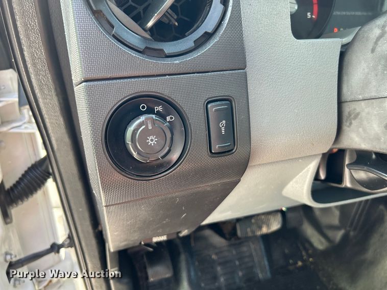 image for item OK9634 2015 Ford F550 Super Duty XL crew cab chipper truck