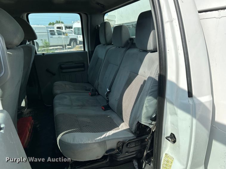 image for item OK9634 2015 Ford F550 Super Duty XL crew cab chipper truck