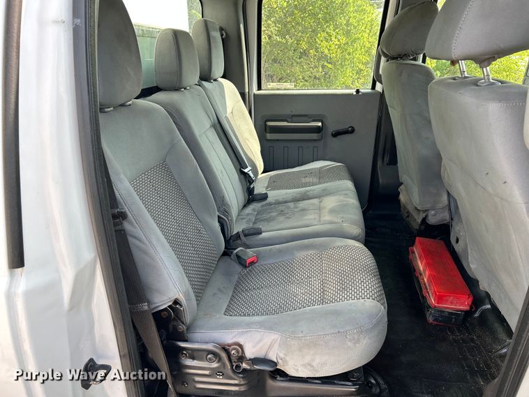 image for item OK9634 2015 Ford F550 Super Duty XL crew cab chipper truck