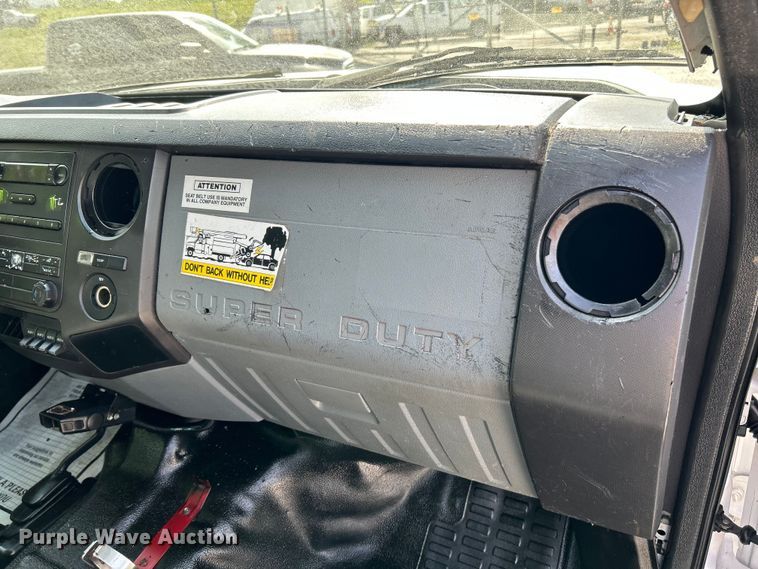 image for item OK9634 2015 Ford F550 Super Duty XL crew cab chipper truck