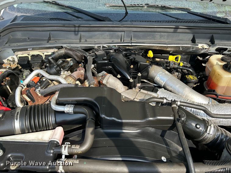 image for item OK9634 2015 Ford F550 Super Duty XL crew cab chipper truck