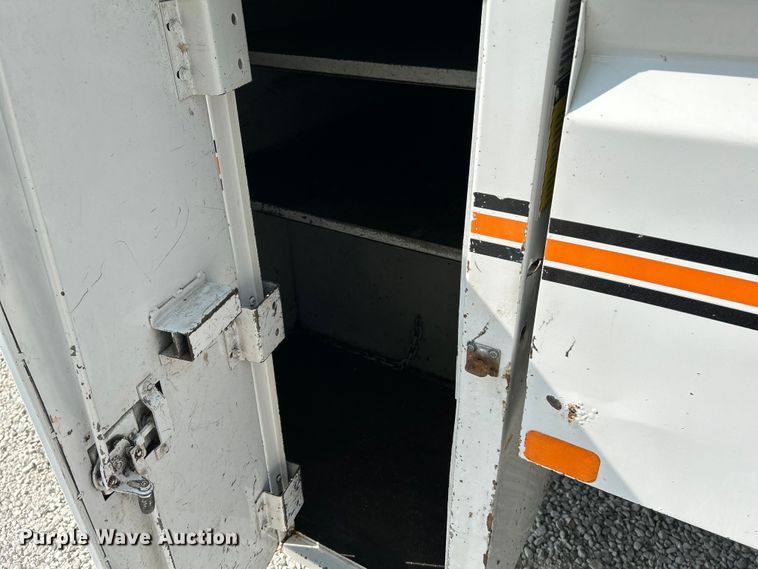 image for item OK9634 2015 Ford F550 Super Duty XL crew cab chipper truck