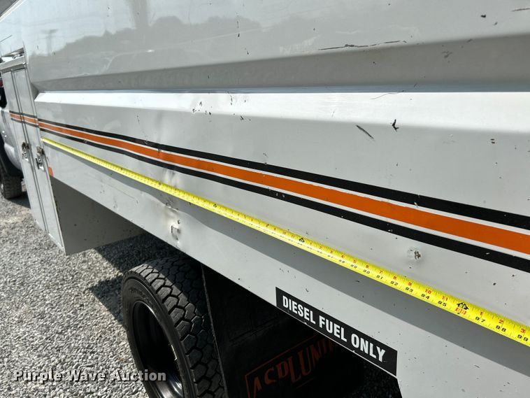 image for item OK9634 2015 Ford F550 Super Duty XL crew cab chipper truck