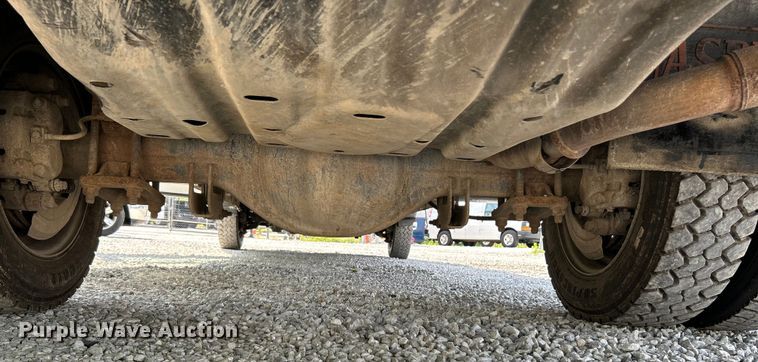 image for item OK9634 2015 Ford F550 Super Duty XL crew cab chipper truck