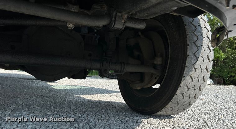 image for item OK9634 2015 Ford F550 Super Duty XL crew cab chipper truck