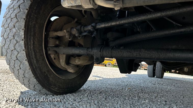 image for item OK9634 2015 Ford F550 Super Duty XL crew cab chipper truck