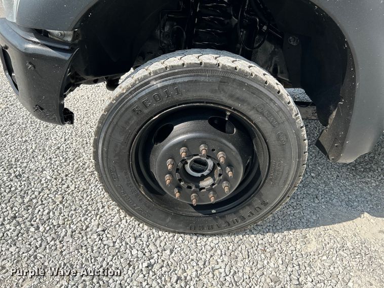 image for item OK9634 2015 Ford F550 Super Duty XL crew cab chipper truck