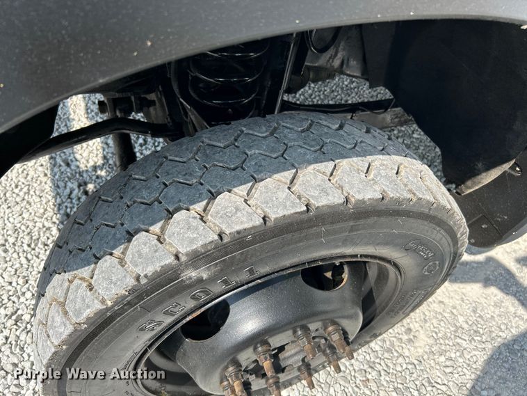 image for item OK9634 2015 Ford F550 Super Duty XL crew cab chipper truck