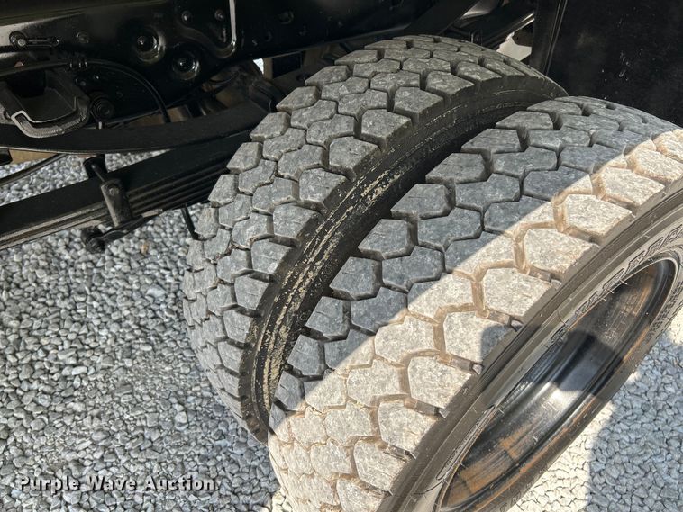 image for item OK9634 2015 Ford F550 Super Duty XL crew cab chipper truck