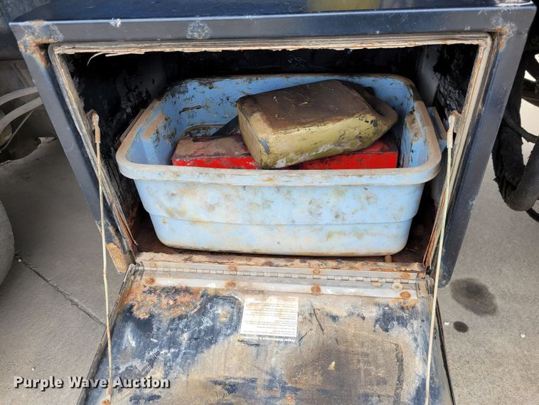 image for item DK1751 2014 Mack LEU613  refuse truck