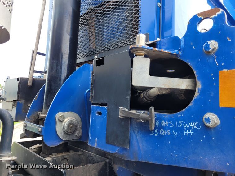 image for item DK1751 2014 Mack LEU613  refuse truck