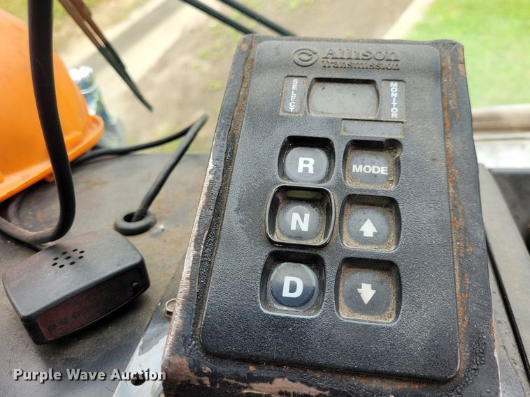 image for item DK1751 2014 Mack LEU613  refuse truck