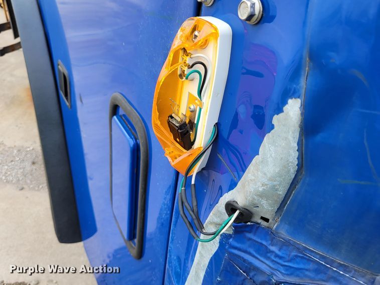 image for item DK1751 2014 Mack LEU613  refuse truck