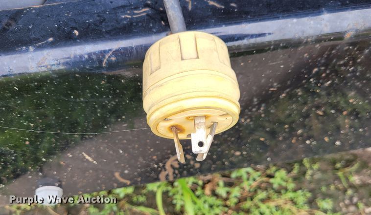 image for item DK1751 2014 Mack LEU613  refuse truck