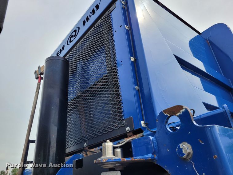 image for item DK1751 2014 Mack LEU613  refuse truck