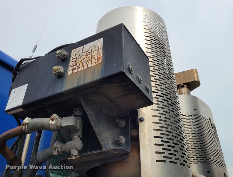 image for item DK1751 2014 Mack LEU613  refuse truck